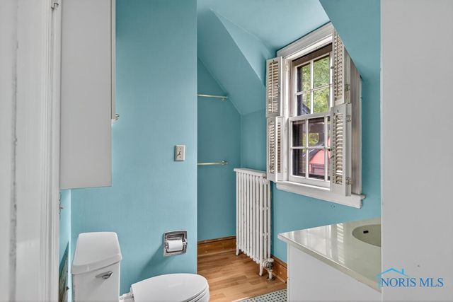 3329 Darlington Road, Ottawa Hills, OH 43606