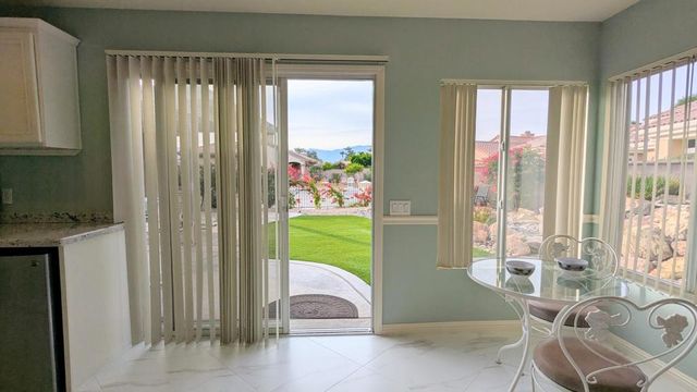 78664 Putting Green Drive, Palm Desert, CA 92211