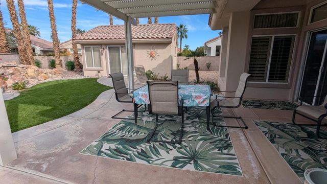 78664 Putting Green Drive, Palm Desert, CA 92211