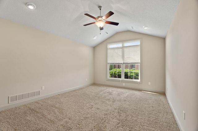 1811 TRELLIS LN, Columbia, MO 65201