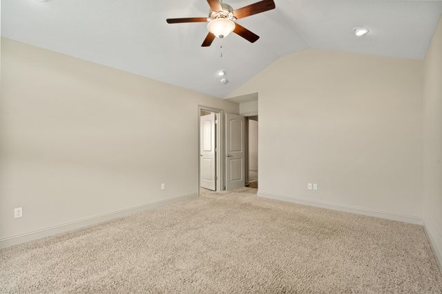 1811 TRELLIS LN, Columbia, MO 65201