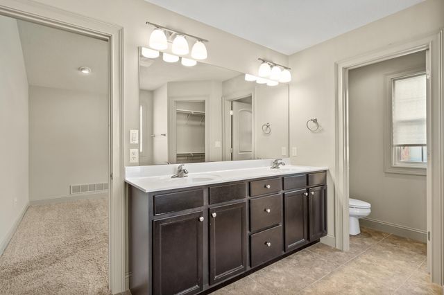 1811 TRELLIS LN, Columbia, MO 65201