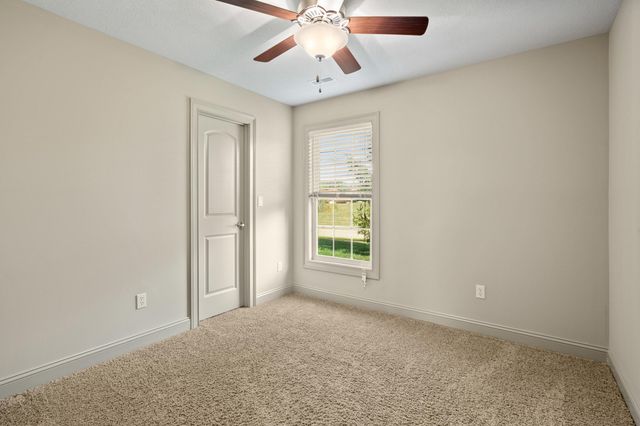 1811 TRELLIS LN, Columbia, MO 65201