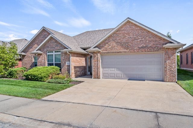 1811 TRELLIS LN, Columbia, MO 65201