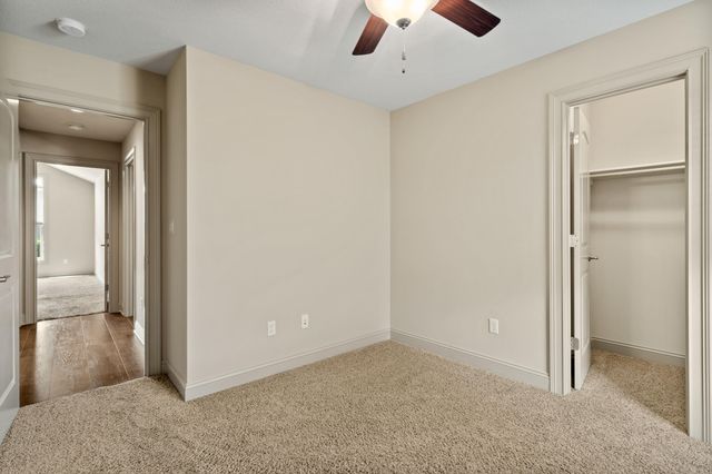 1811 TRELLIS LN, Columbia, MO 65201