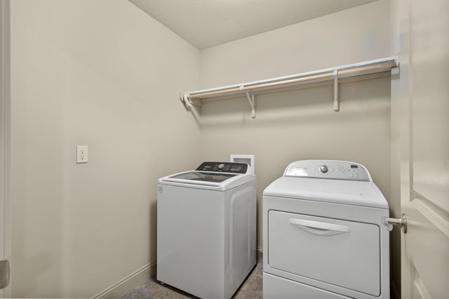 1811 TRELLIS LN, Columbia, MO 65201