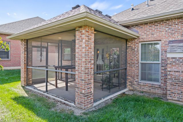 1811 TRELLIS LN, Columbia, MO 65201