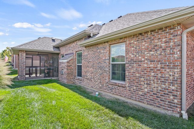1811 TRELLIS LN, Columbia, MO 65201