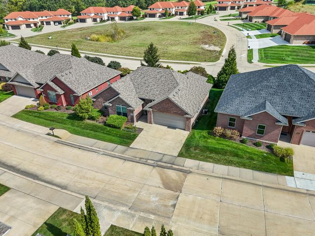 1811 TRELLIS LN, Columbia, MO 65201