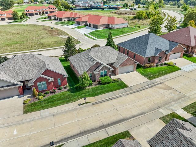 1811 TRELLIS LN, Columbia, MO 65201