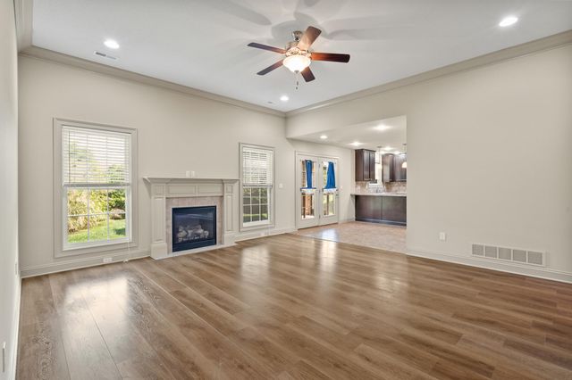 1811 TRELLIS LN, Columbia, MO 65201