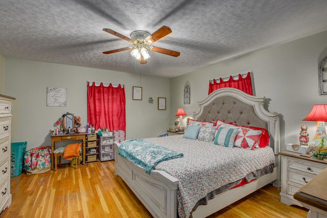 711 Maple Avenue, Falmouth, KY 41040