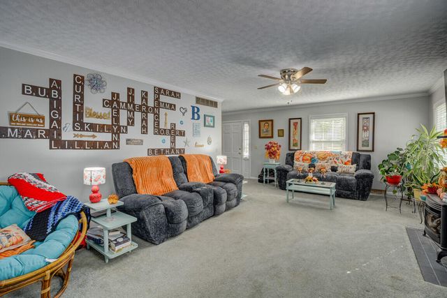 711 Maple Avenue, Falmouth, KY 41040