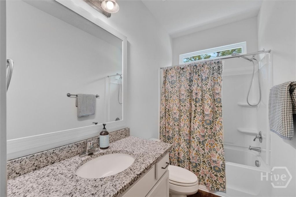 Image 20 of property listing at 55 Beckley Drive, Richmond Hill, GA 31324