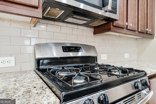 250 Jackson Avenue, Braselton, GA 30517