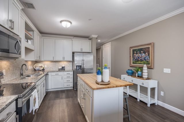 6051 Rural Plains Cir Apt 202, Franklin, TN 37064