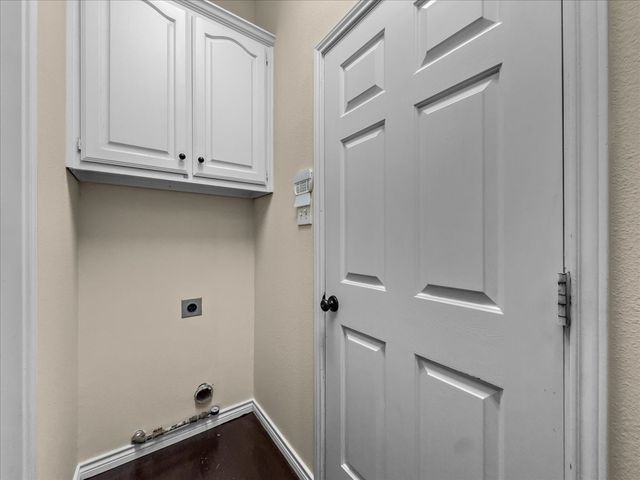 8501 Mustang Drive, Irving, TX 75063