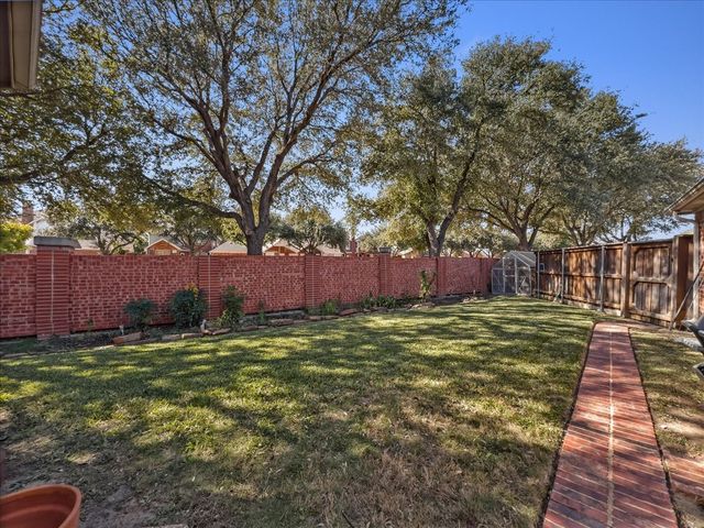 8501 Mustang Drive, Irving, TX 75063