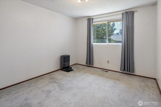 31428 31st Avenue SW, Federal Way, WA 98023