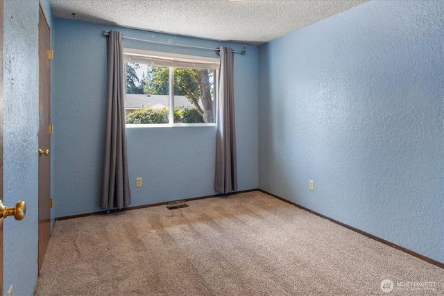 31428 31st Avenue SW, Federal Way, WA 98023