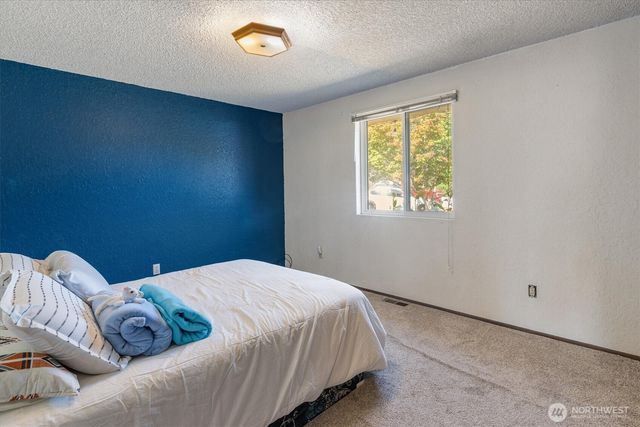 31428 31st Avenue SW, Federal Way, WA 98023