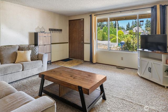 31428 31st Avenue SW, Federal Way, WA 98023