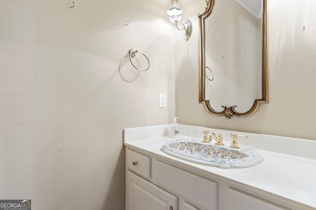 914 CHAMPIONS Way, Mcdonough, GA 30252