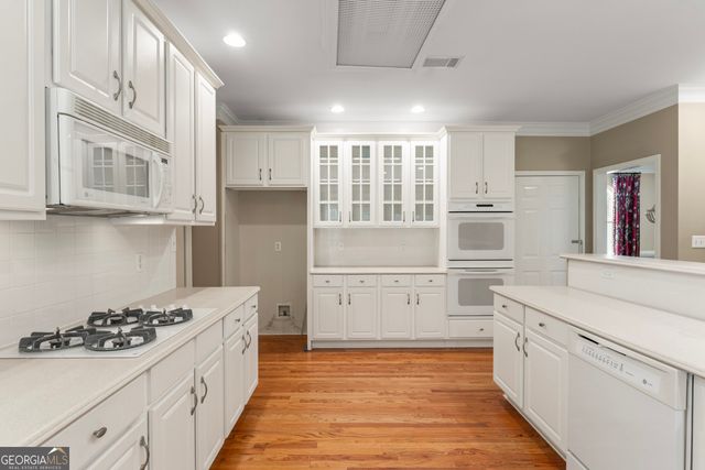 914 CHAMPIONS Way, Mcdonough, GA 30252