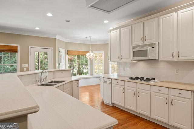 914 CHAMPIONS Way, Mcdonough, GA 30252