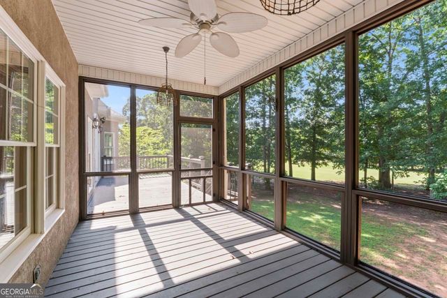 914 CHAMPIONS Way, Mcdonough, GA 30252