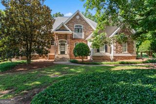 914 CHAMPIONS Way, Mcdonough, GA 30252
