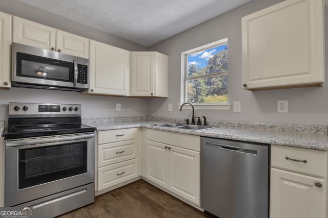 28 Fawn Court, Sharpsburg, GA 30277