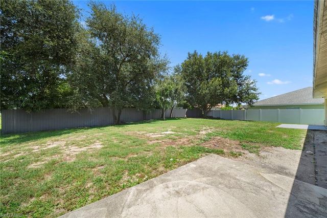 605 hancock bridge PKWY, Cape Coral, FL 33990