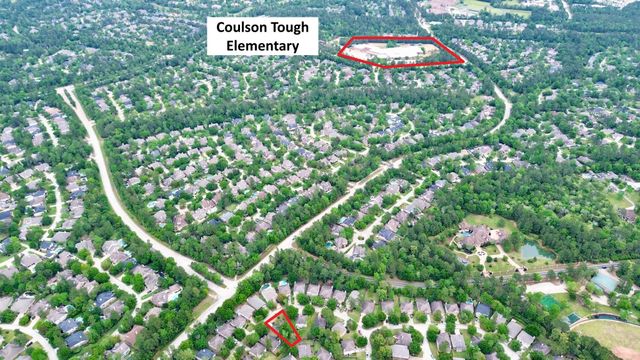 50 N Spinning Wheel Circle, The Woodlands, TX 77382