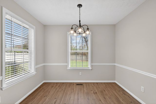 2212 Spartan Ct, Murfreesboro, TN 37128