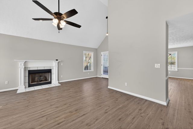 2212 Spartan Ct, Murfreesboro, TN 37128