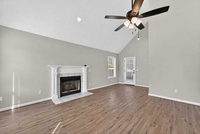 2212 Spartan Ct, Murfreesboro, TN 37128