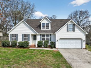 2212 Spartan Ct, Murfreesboro, TN 37128