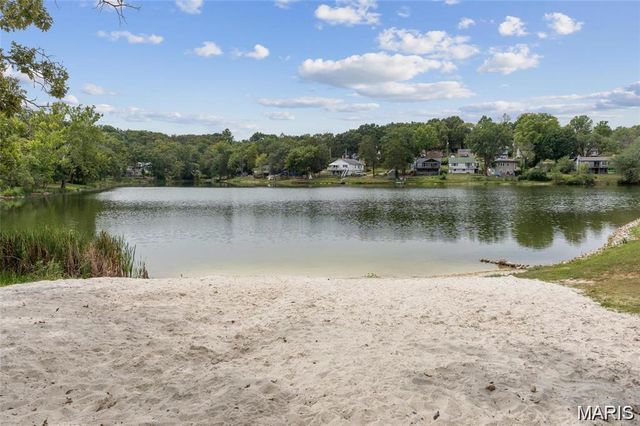 8520 Lake Drive, Cedar Hill, MO 63016