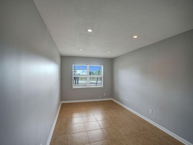 1206 NE 3rd Avenue, Delray Beach, FL 33444