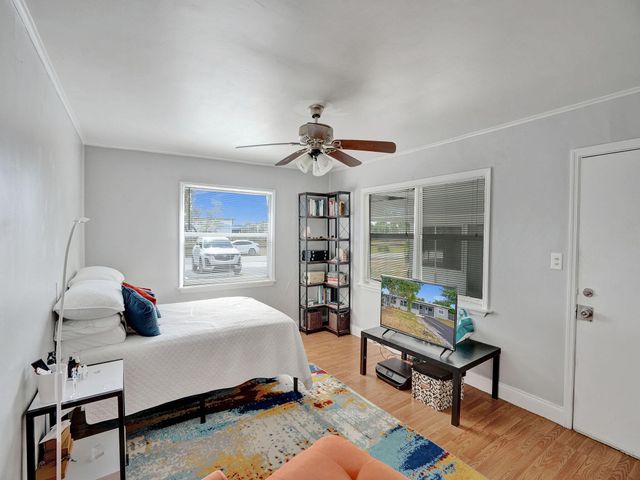 1206 NE 3rd Avenue, Delray Beach, FL 33444