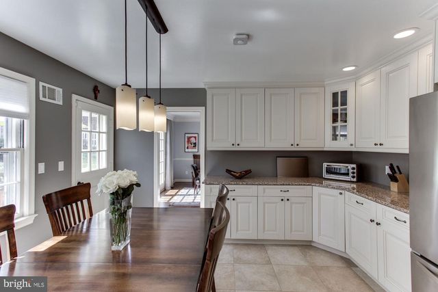 7510 SHADYWOOD RD, Bethesda, MD 20817