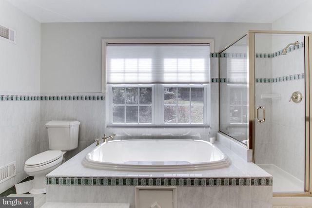 7510 SHADYWOOD RD, Bethesda, MD 20817
