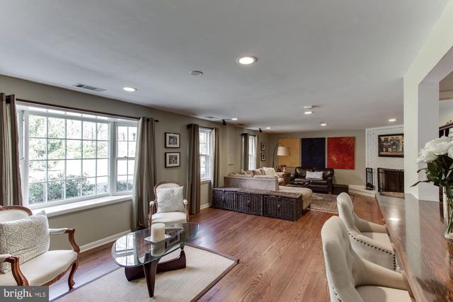 7510 SHADYWOOD RD, Bethesda, MD 20817