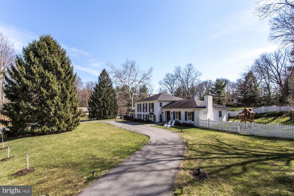 7510 SHADYWOOD RD, Bethesda, MD 20817