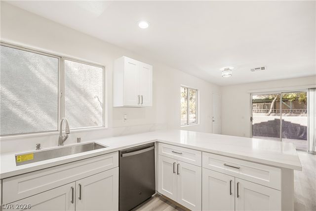 5230 Souvenir Lane, Las Vegas, NV 89118