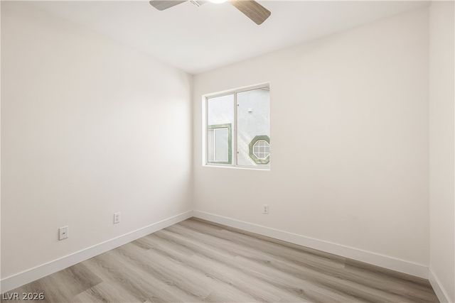 5230 Souvenir Lane, Las Vegas, NV 89118