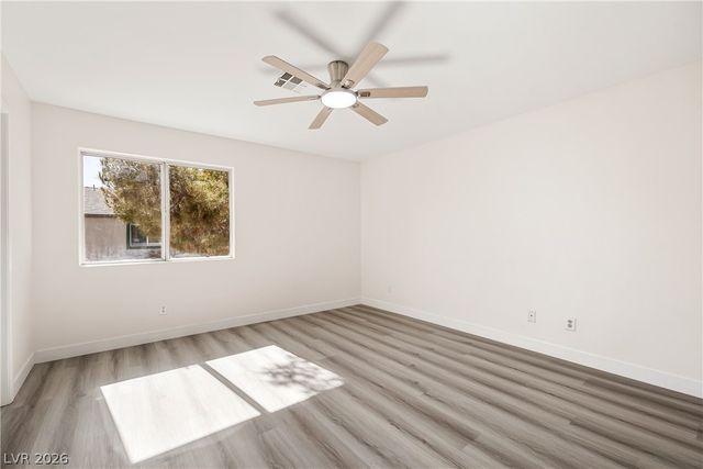 5230 Souvenir Lane, Las Vegas, NV 89118