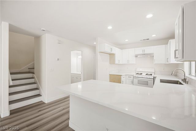 5230 Souvenir Lane, Las Vegas, NV 89118