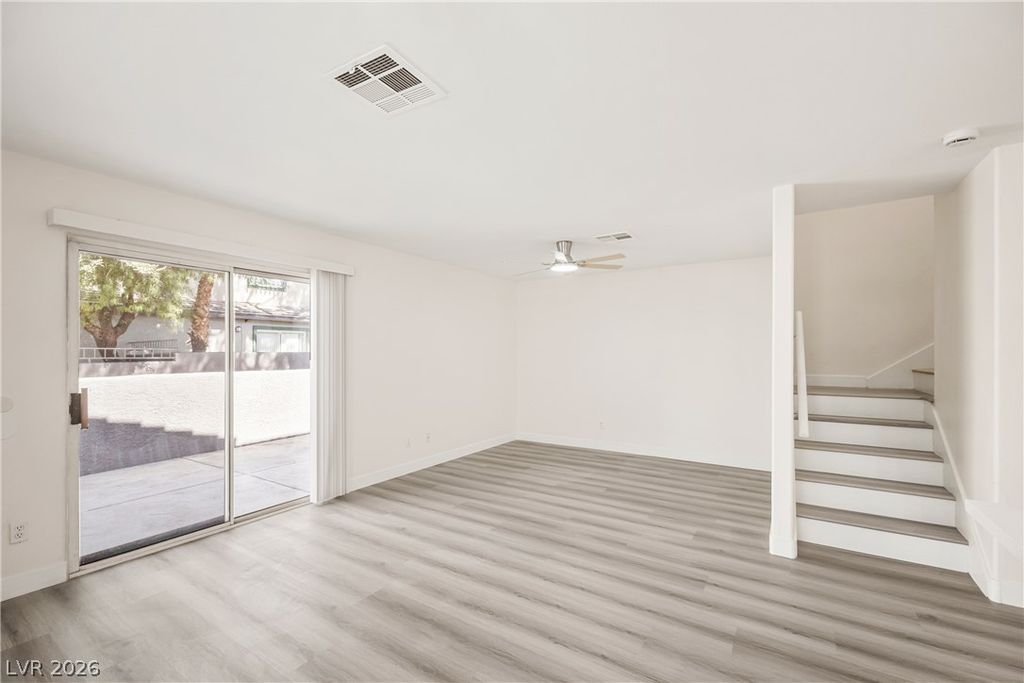 5230 Souvenir Lane, Las Vegas, NV 89118 — photo 5